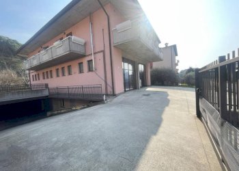 Cortile interno - Trilocale via Giorgio Paglia, Trescore Balneario - foto 23