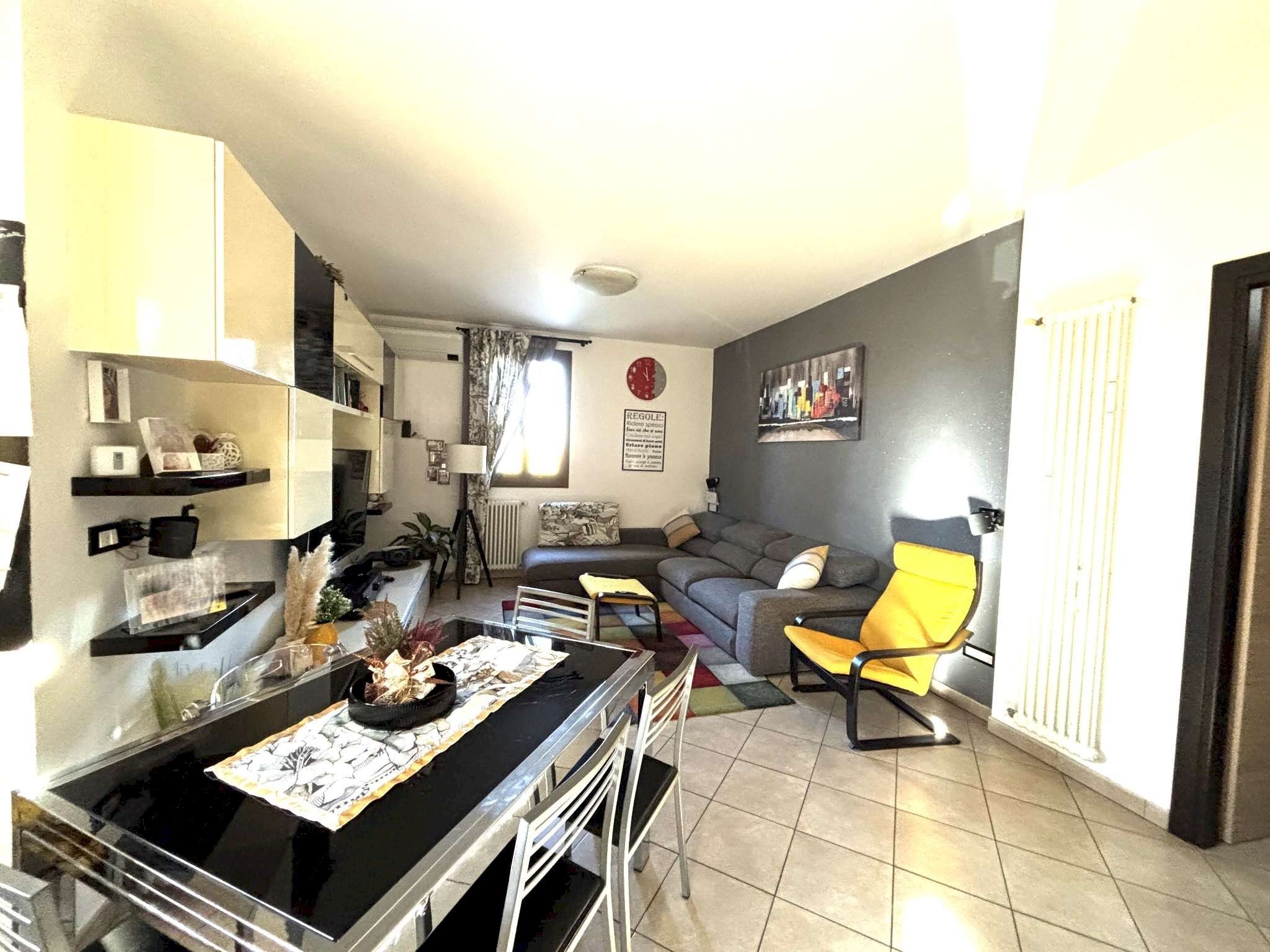 soggiorno/cucina - Quadrilocale via Alessandro Tassoni, Bologna (zona Borgo Panigale) - foto 1