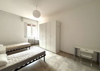 camera doppia - Trilocale via Fontanina, Bologna (zona Centro Storico) - foto 9