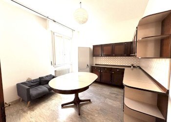 sala da pranzo - Trilocale via Fontanina, Bologna (zona Centro Storico) - foto 4