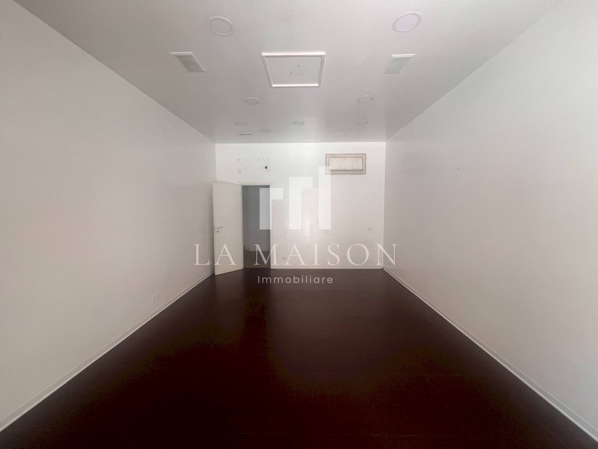 Foto 2 - Commercial Premises Corso Vittorio Emanuele II
 
75, Campobasso - photo 2