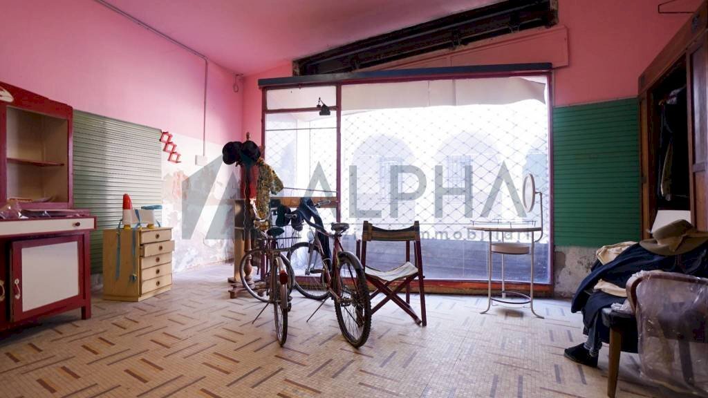 Interno non residenziale - Shop via Giuseppe Garibaldi, Bagnacavallo - photo 1