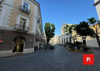 Foto 1 - Trilocale PIAZZA DUOMO, Caserta - foto 1