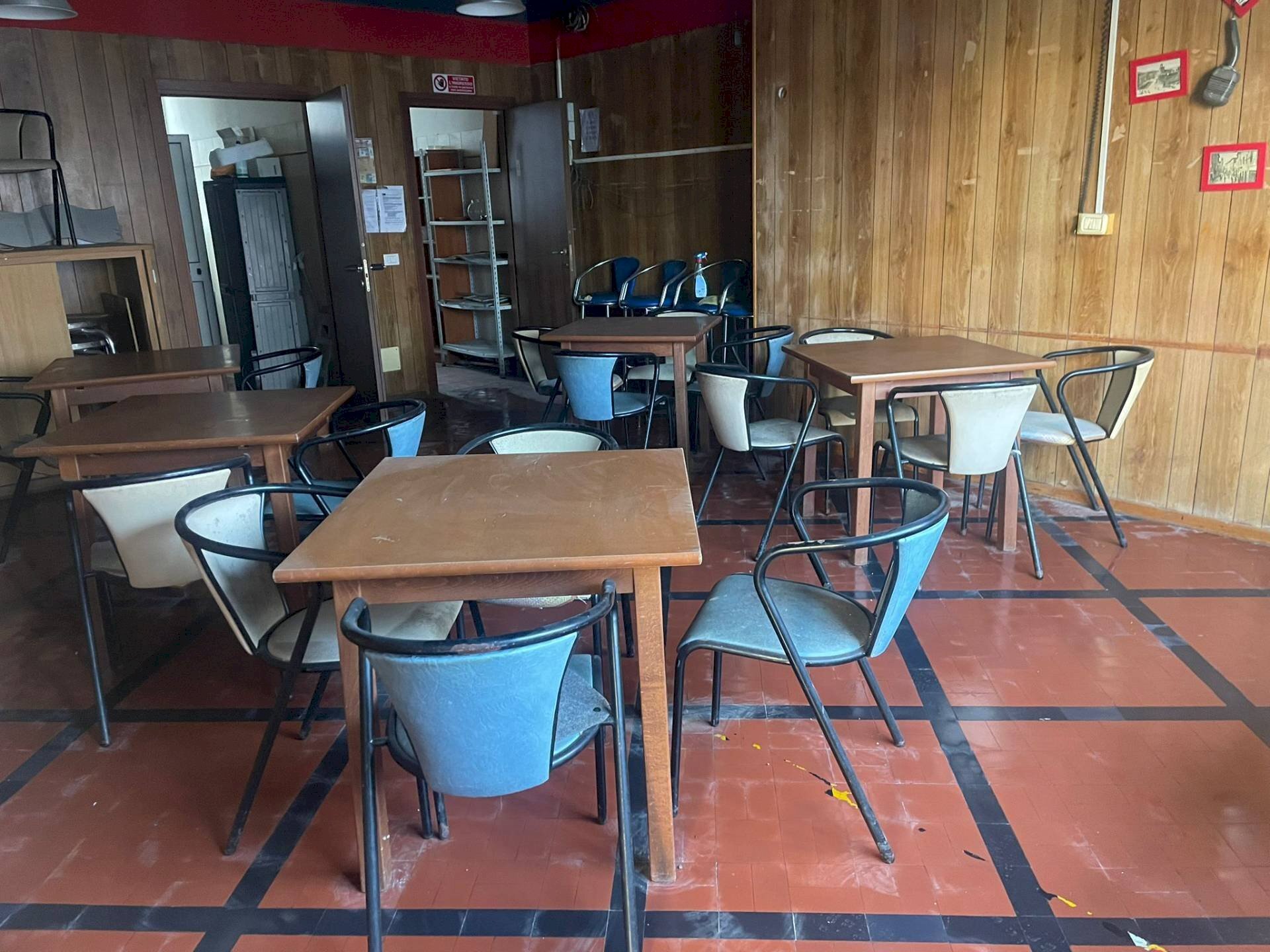 Foto 3 - Locale Commerciale Via Filippo Turati
 
8, Piombino - foto 3