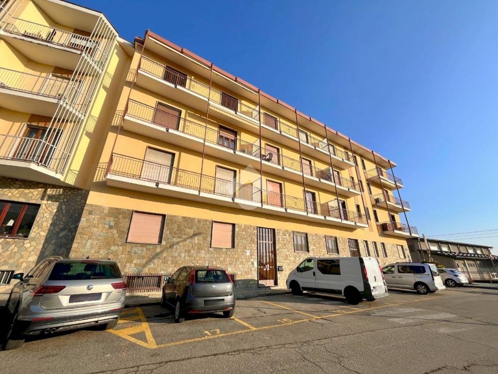 Three-room apartment Via Ex Internati, Castellamonte - photo 2