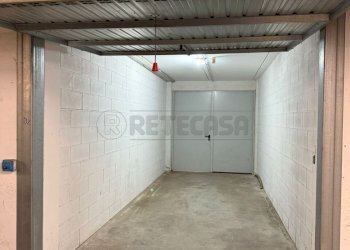 WhatsApp Image 2026-01-21 at 09.11.12 (3).jpg - Magazzino via dal ponte 187, Torri di Quartesolo - foto 1