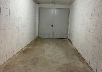 WhatsApp Image 2026-01-21 at 09.11.12 (2).jpg - Magazzino via dal ponte 187, Torri di Quartesolo - foto 2