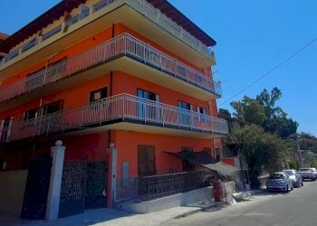 IMG20220803105350.jpg - Trilocale Via Stadio, Melito di Porto Salvo - foto 12