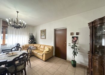 IMG_2419.JPG - Casa indipendente Via Monte Rosa 75, Invorio - foto 3