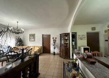 IMG_2427.JPG - Casa indipendente Via Monte Rosa 75, Invorio - foto 9