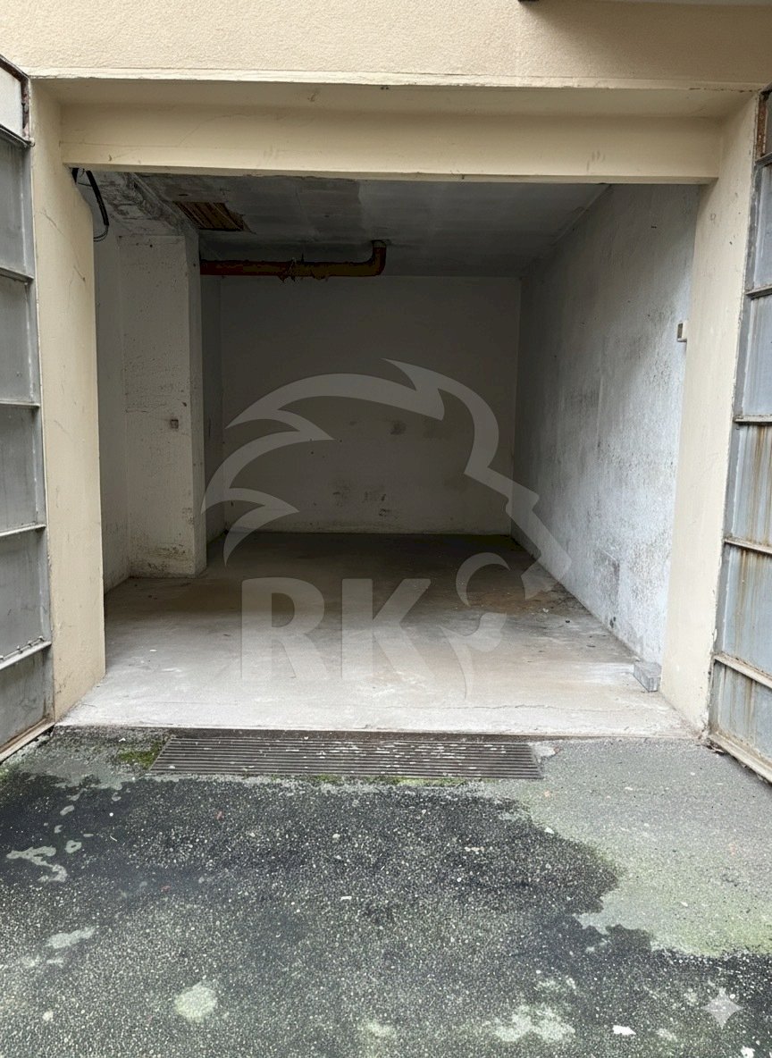 IMG_9003.JPG - Box Piazza della Pace 7, Bologna (zona Saragozza) - foto 2