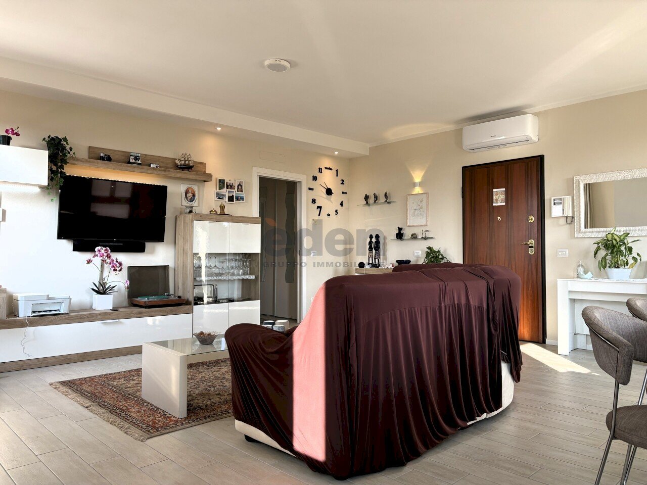 IMG_8226.JPG - Casa indipendente Strada Statale 9 Via Emilia 116, Castelfranco Emilia - foto 1