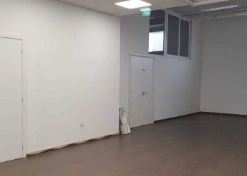 ingressi bagni - Locale Commerciale Quartu Sant'Elena - foto 13