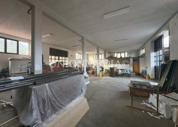 8 affitto capannone castelnuovo magra.jpg - Locale Commerciale Castelnuovo Magra - foto 8