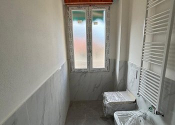 PHOTO-2026-01-21-09-21-567.jpg - Trilocale Via Giuseppe La Farina, Firenze - foto 9