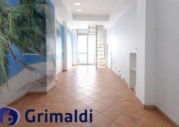 ChatGPT Image 3 mar 2026, 15_59_16 (1).png - Locale Commerciale Napoli (zona Chiaia) - foto 3