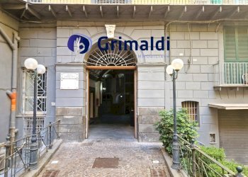 portone 1.jpg - Ufficio Napoli - foto 4