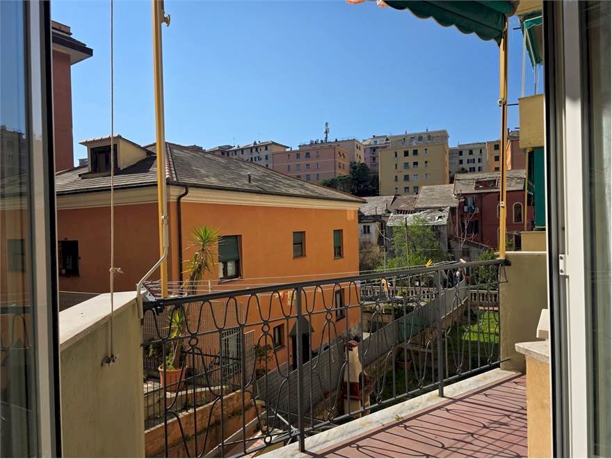 Two-room apartment Genova (neighborhood Quarto) - photo 1