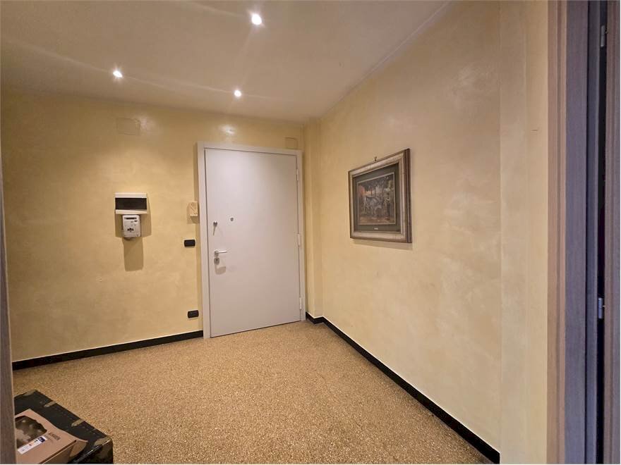 Two-room apartment Genova (neighborhood Quarto) - photo 2