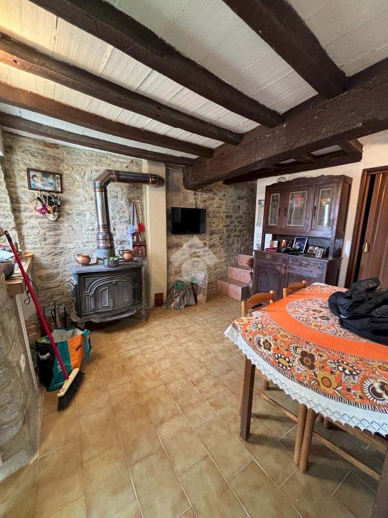 Semi-detached house Str. Cedogno, Neviano degli Arduini - photo 2