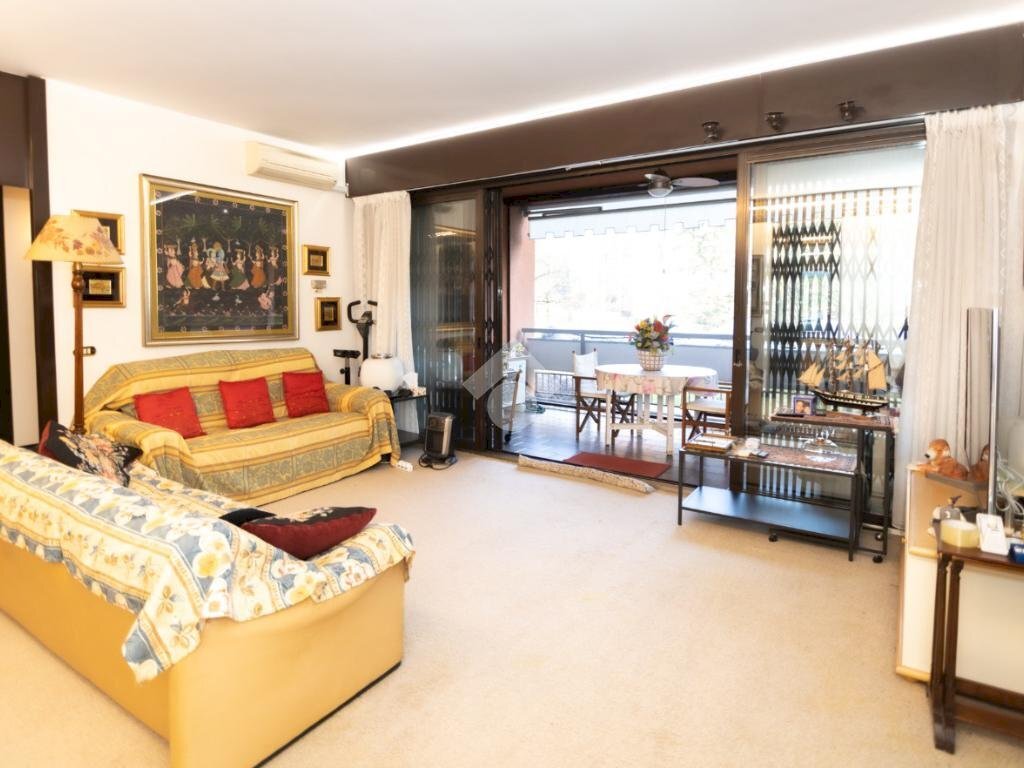 Four-room apartment via Giotto, hamlet Milano 3, Basiglio - photo 1