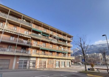 Monolocale Via.rue A.Vuillerminaz, Aosta - foto 1