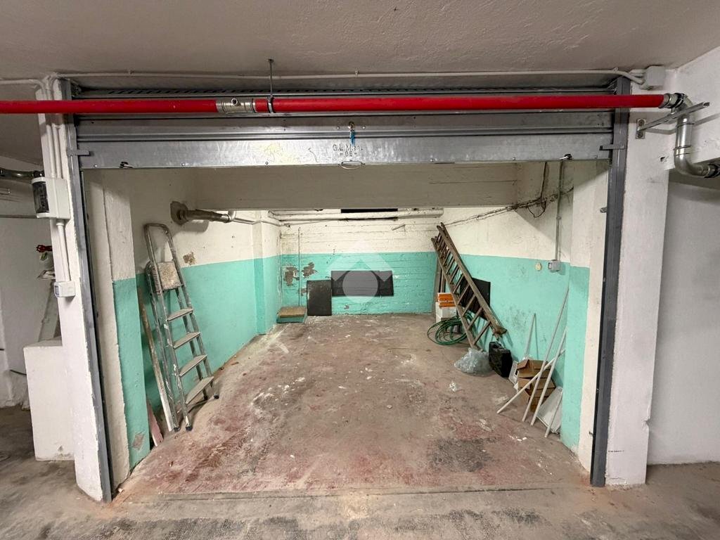 Box Via Faliero Vezzani, Genova (zona Rivarolo) - foto 1