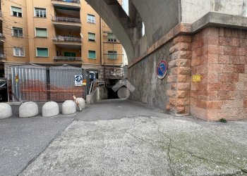 Box Via Faliero Vezzani, Genova (zona Rivarolo) - foto 5
