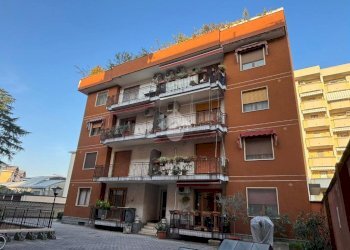 Trilocale Via XXIII Marzo 1849, Novara - foto 1