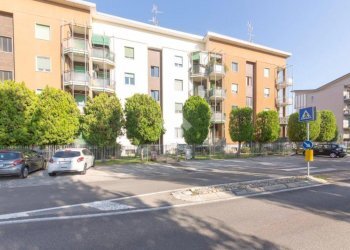 Two-room apartment Viale Italia, Lainate - photo 10