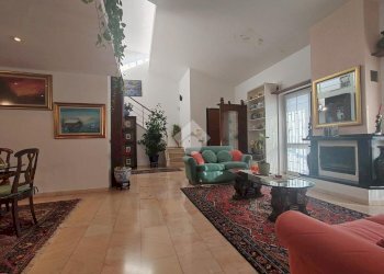 Villa Via Moneta, Opera - foto 30