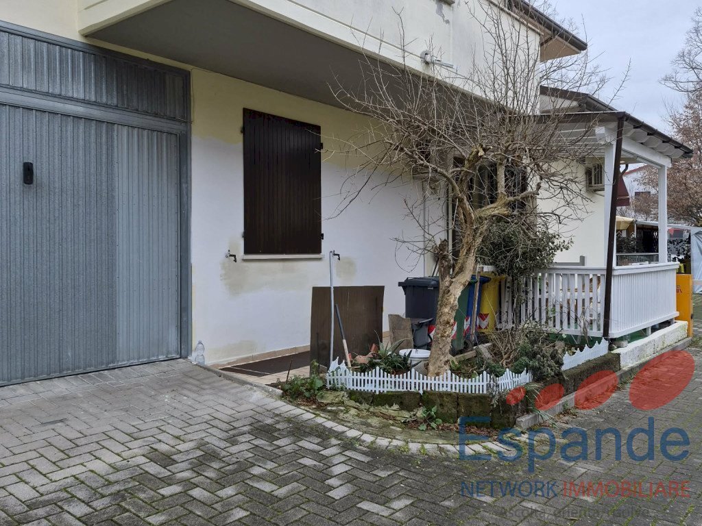 Three-room apartment Forlimpopoli - photo 1