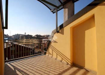 Three-room apartment Via Enrico Toti, Garbagnate Milanese - photo 1