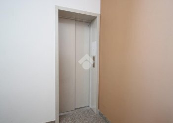 Three-room apartment Via Enrico Toti, Garbagnate Milanese - photo 4