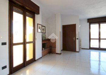 Three-room apartment Via Enrico Toti, Garbagnate Milanese - photo 11