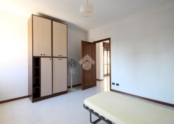 Three-room apartment Via Enrico Toti, Garbagnate Milanese - photo 24