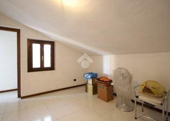 Three-room apartment Via Enrico Toti, Garbagnate Milanese - photo 26