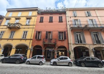 Cellar / Attic Via Santo Stefano, Bologna (neighborhood Santo Stefano) - photo 8