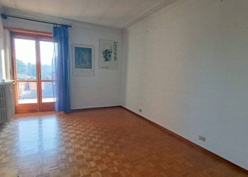 Three-room apartment Cumiana - photo 12