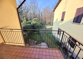 Foto 15 - Bilocale via lambro
 
20', Lesmo - foto 15