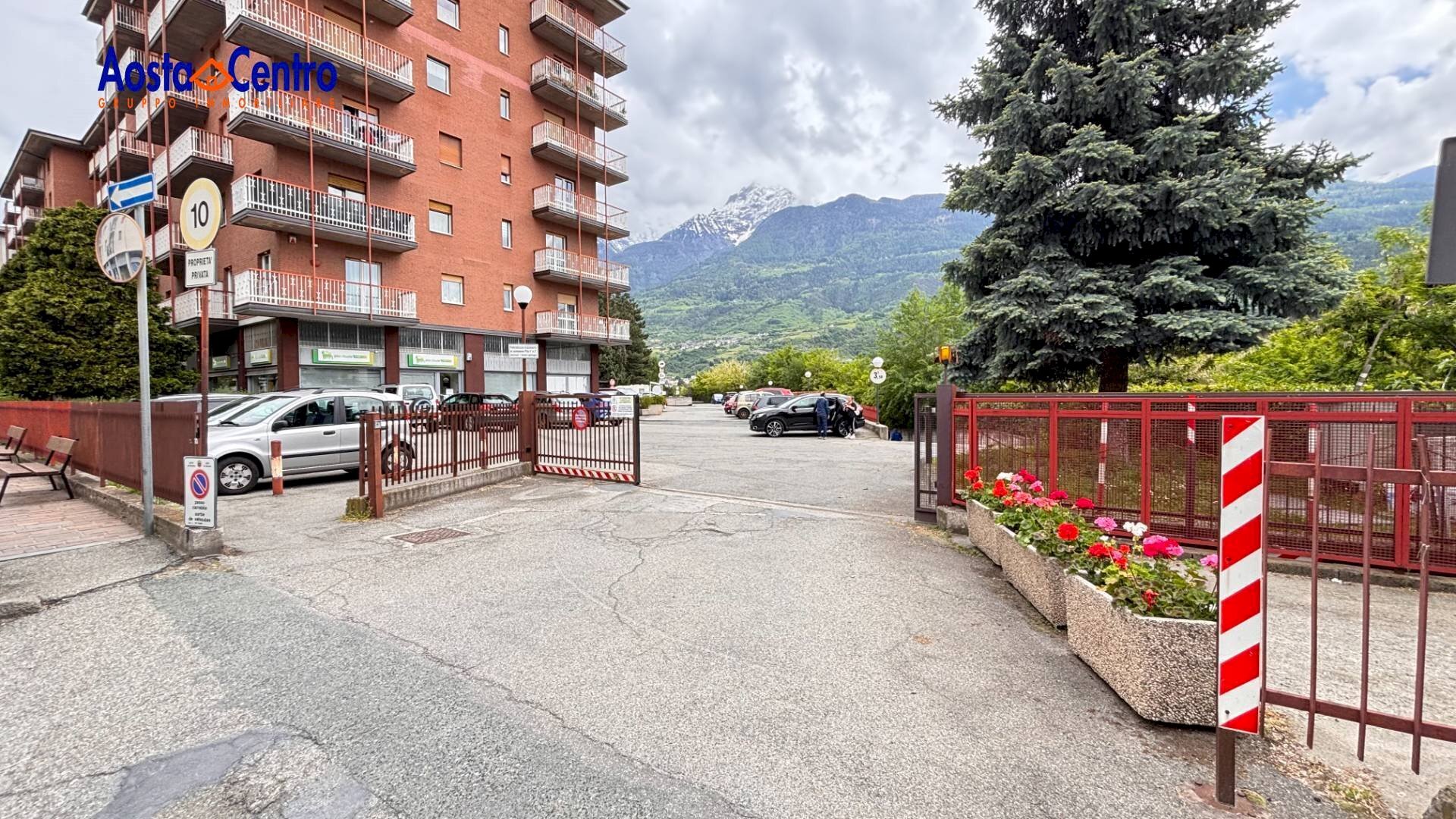 Foto 2 - Box Via Chambery
 
125, Aosta - foto 2