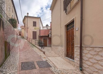 Foto 1 - Semi-detached house Via Conte Diopoldo
 
2, Rocca d'Arce - photo 1