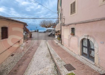 Foto 7 - Semi-detached house Via Conte Diopoldo
 
2, Rocca d'Arce - photo 7