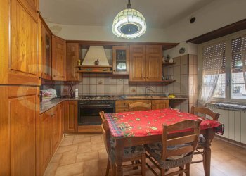 Foto 10 - Semi-detached house Via Conte Diopoldo
 
2, Rocca d'Arce - photo 10