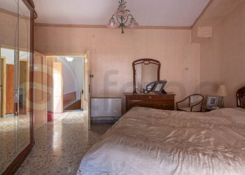 Foto 20 - Semi-detached house Via Conte Diopoldo
 
2, Rocca d'Arce - photo 20