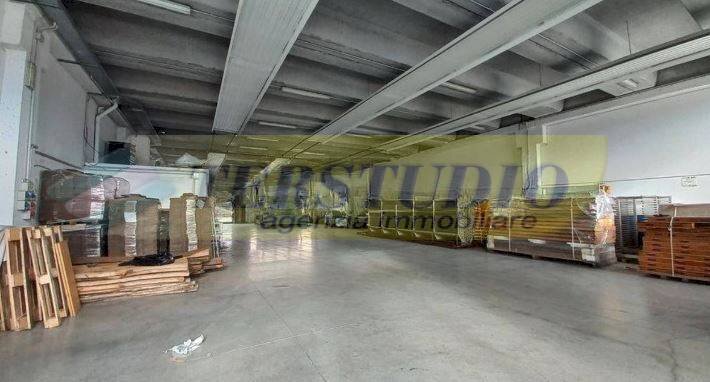 Foto 1 - Capannone via Europa
 
snc, Bellusco - foto 1