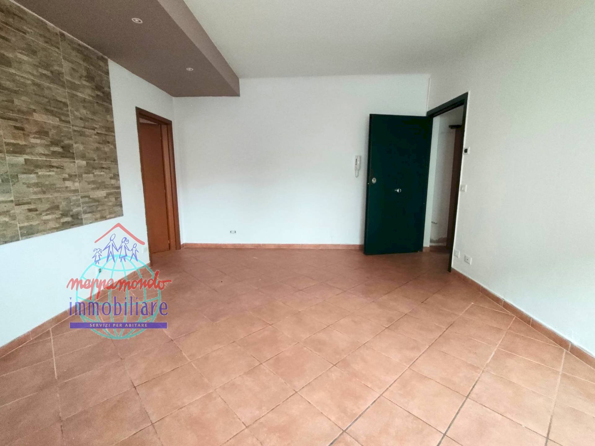 Foto 2 - Trilocale via spallanzani
 
8, Cento - foto 2