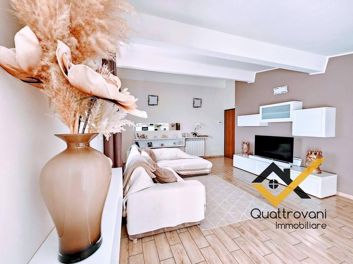 Foto 1 - Four-room apartment Via Roma, Tremestieri Etneo - photo 1