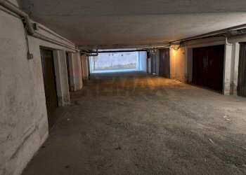 Parcheggio - Box VIA MANIN
 
30, Varese - foto 5