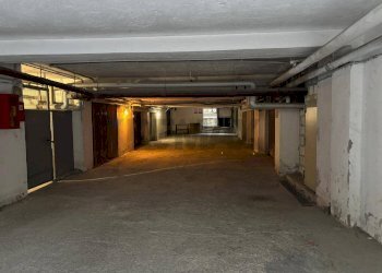 Parcheggio - Box VIA MANIN
 
30, Varese - foto 6